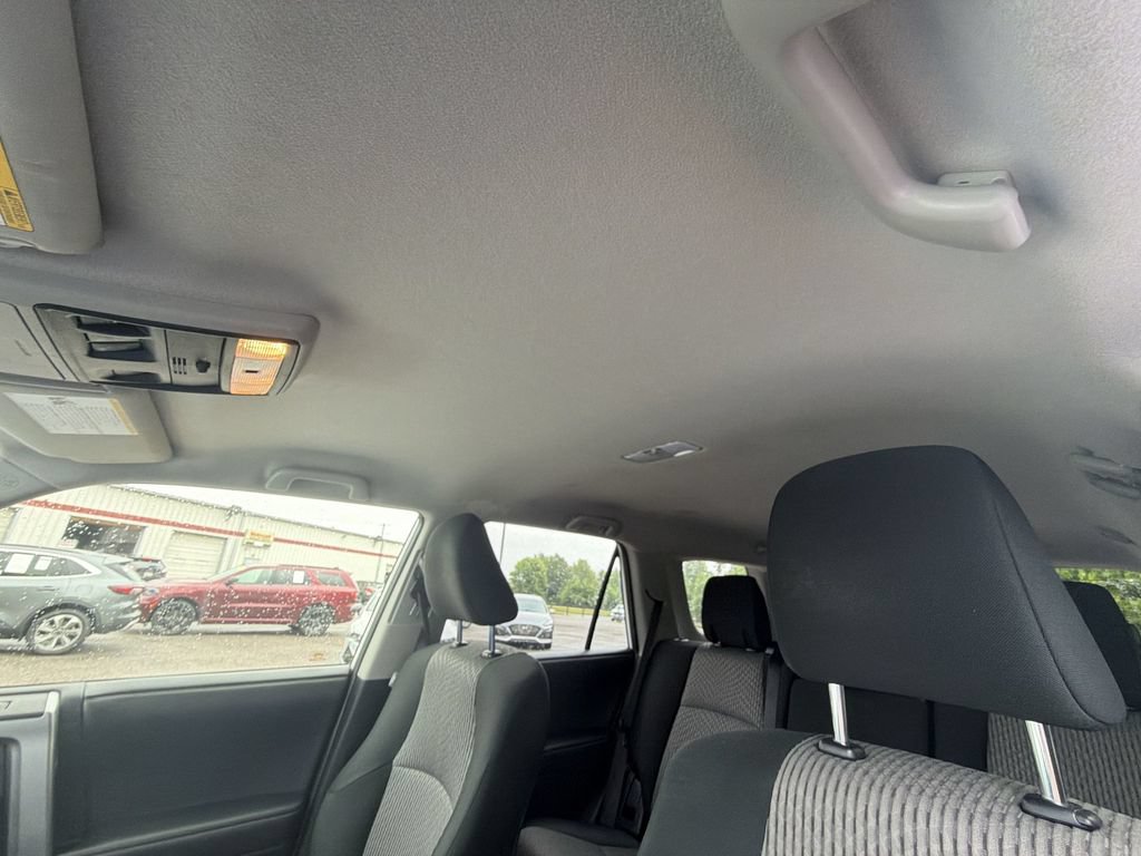 Used 2019 Toyota 4Runner SR5 AWD/4WD image 21
