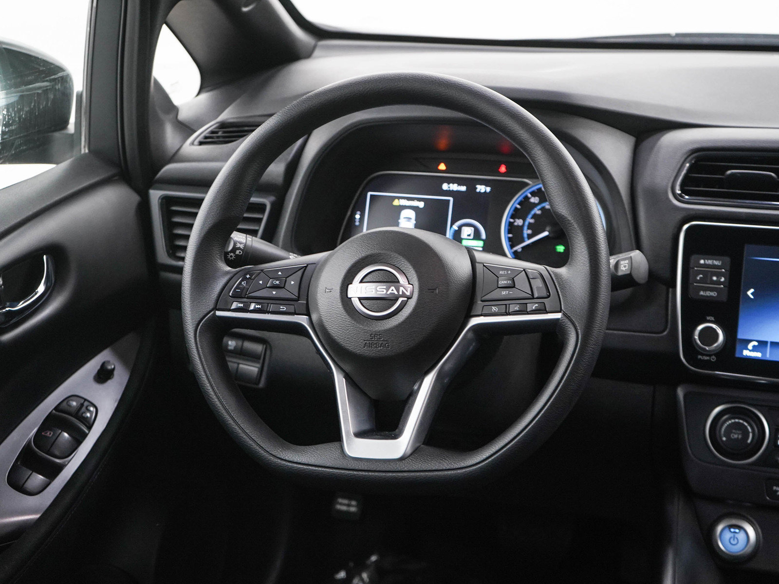 Used 2025 Nissan Leaf S FWD image 14