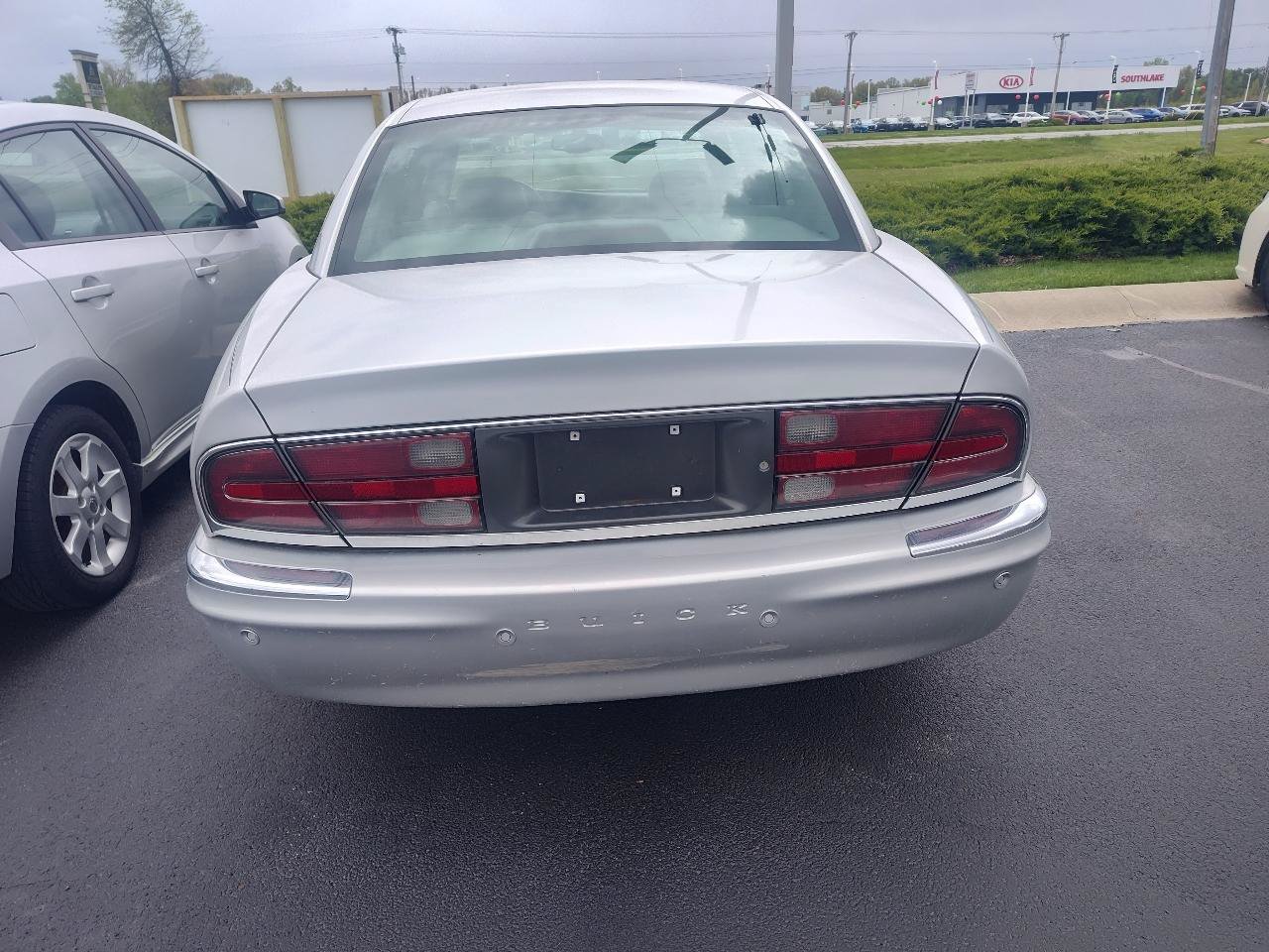 Used 2003 Buick Park Avenue w/ 1SE Package FWD image 6