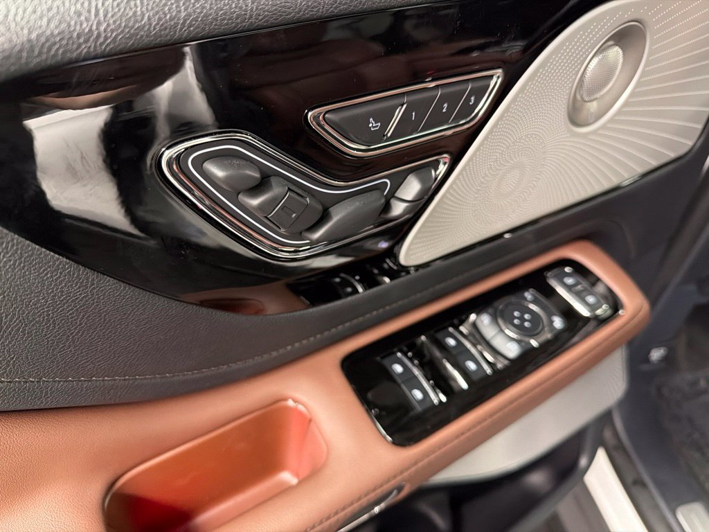 New 2027 Lincoln Aviator Reserve AWD/4WD image 28