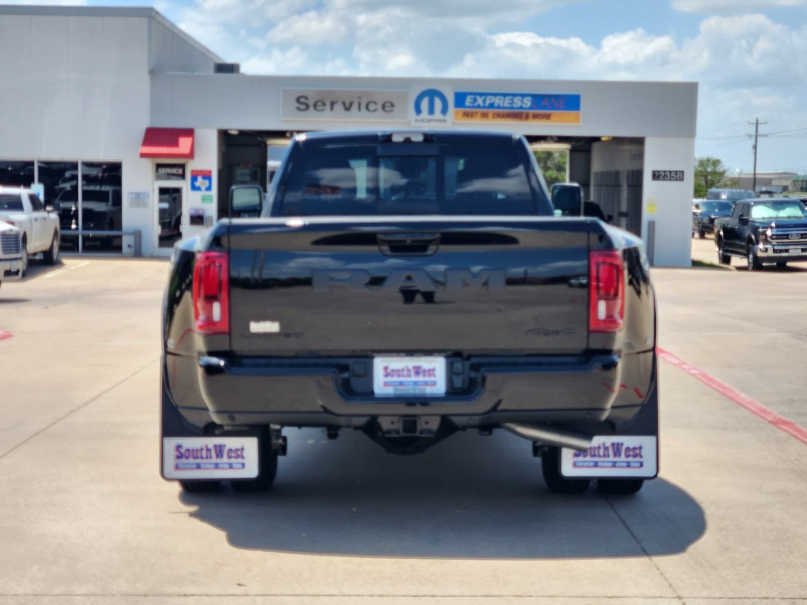 New 2026 RAM 3500 Limited AWD/4WD image 8