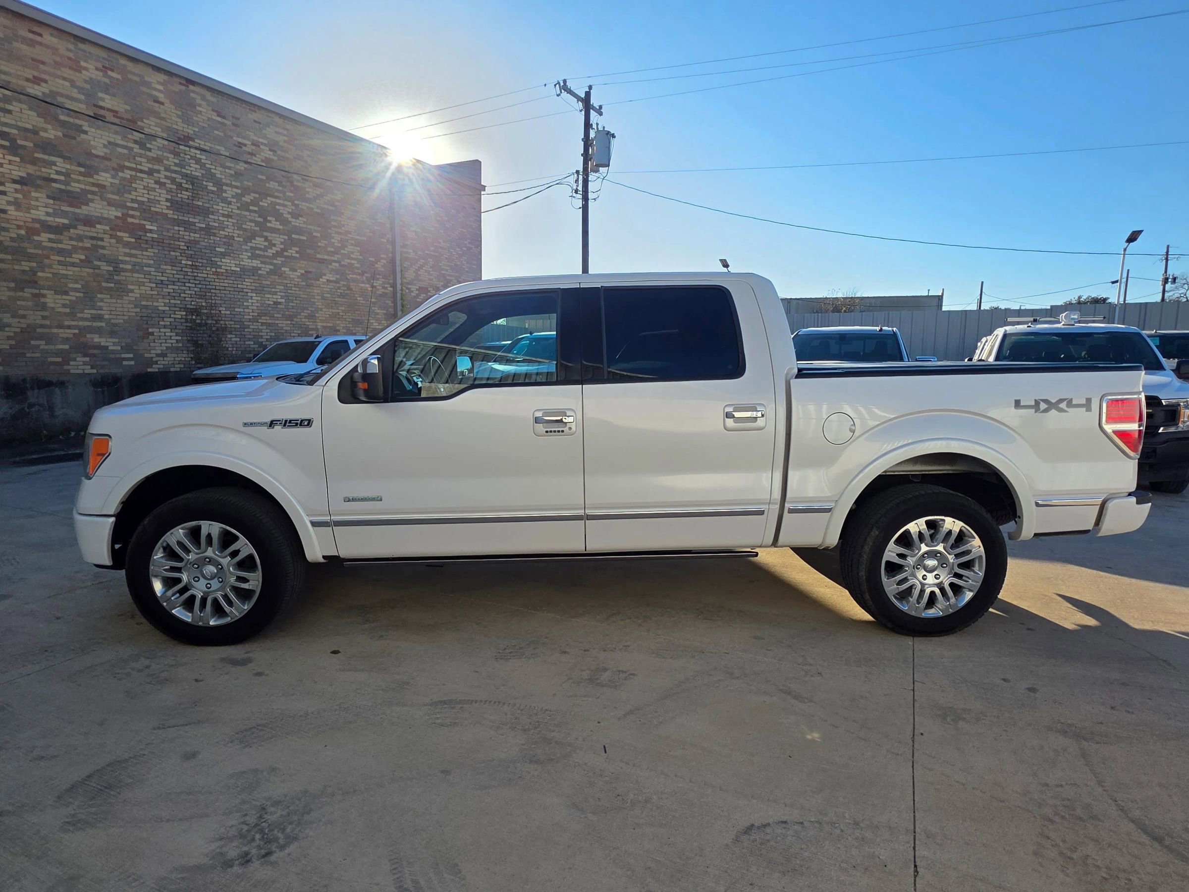 Used 2011 Ford F150 Platinum AWD/4WD image 4