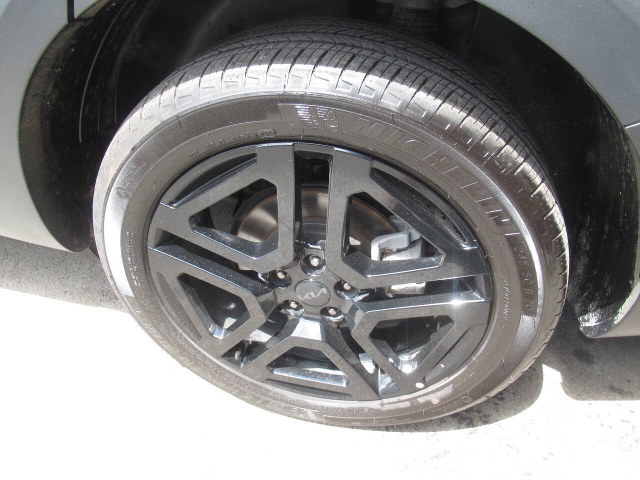 Used 2025 Kia Telluride EX X-Line AWD/4WD image 19
