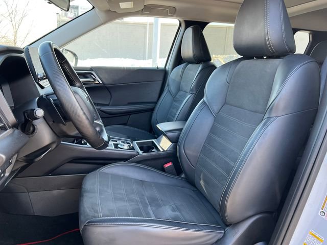 Used 2024 Mitsubishi Outlander Ralliart image 4