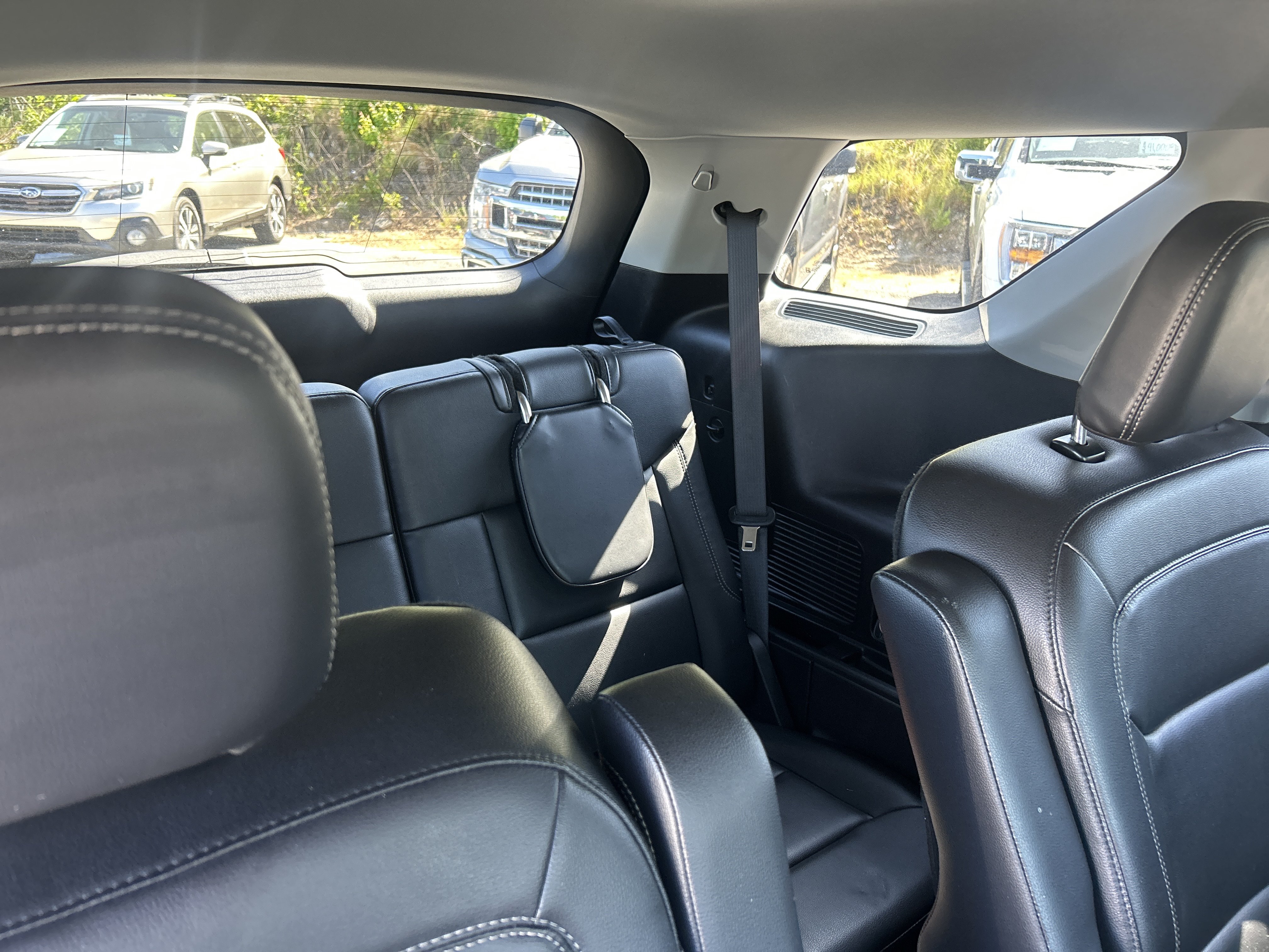 Used 2021 Ford Explorer XLT w/ Equipment Group 202A RWD image 60