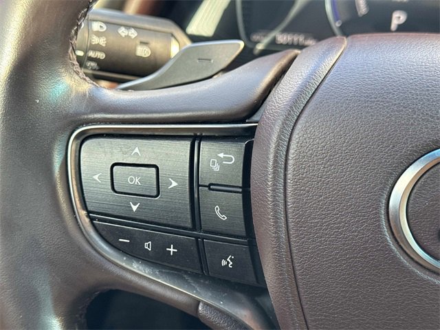 Used 2020 Lexus ES 300h w/ Premium Package image 27