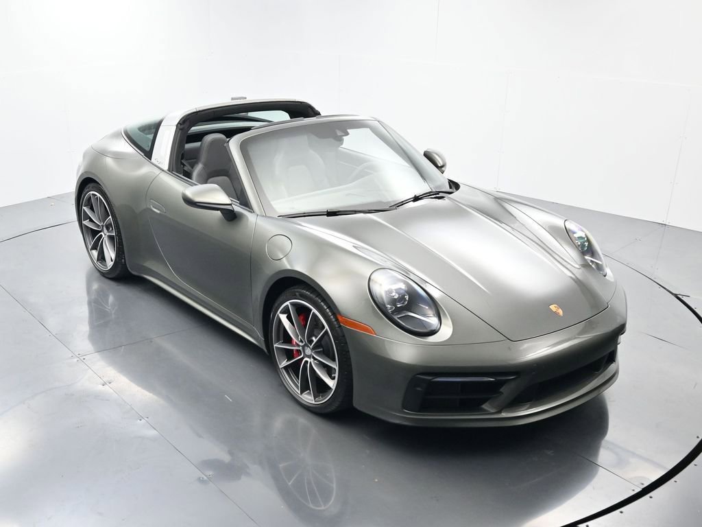 Certified 2021 Porsche 911 Targa 4S w/ Sportdesign Package image 46