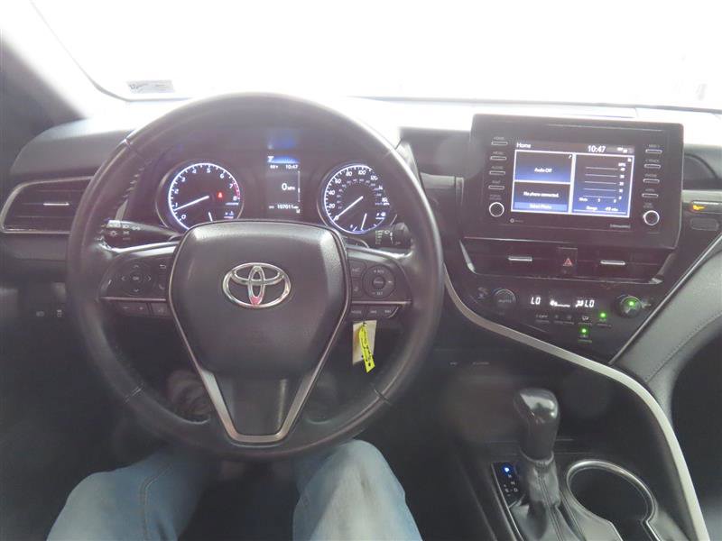 Used 2022 Toyota Camry SE FWD image 19