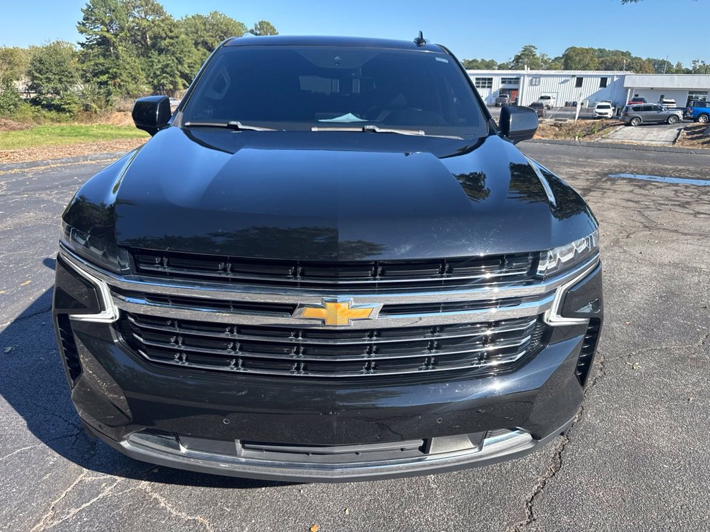 Used 2023 Chevrolet Suburban LT RWD image 18