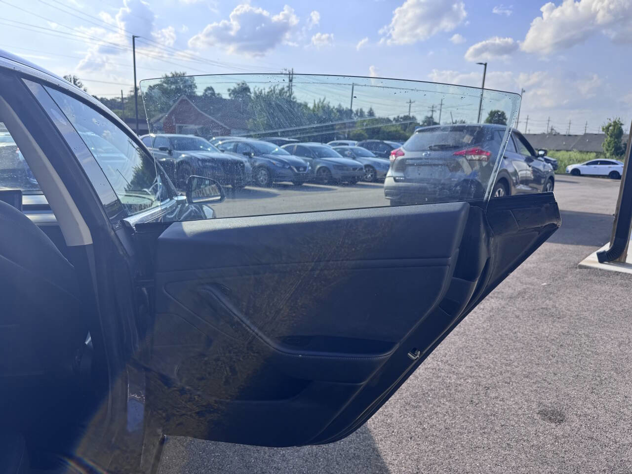 Used 2018 Tesla Model 3 Long Range RWD image 14