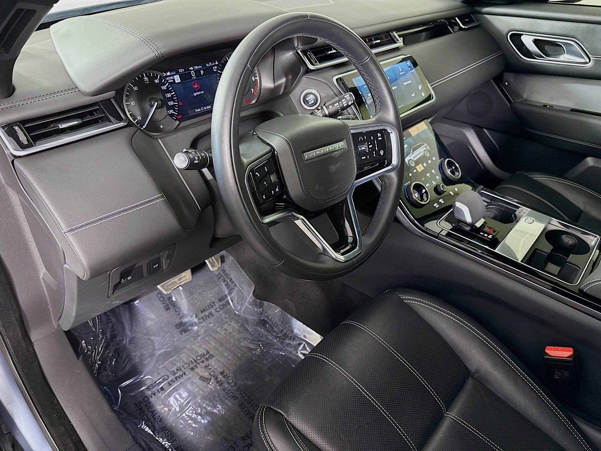 Used 2023 Land Rover Range Rover Velar R-Dynamic S image 23