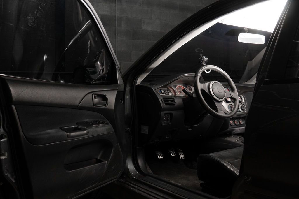 Used 2006 Mitsubishi Lancer Evolution image 22