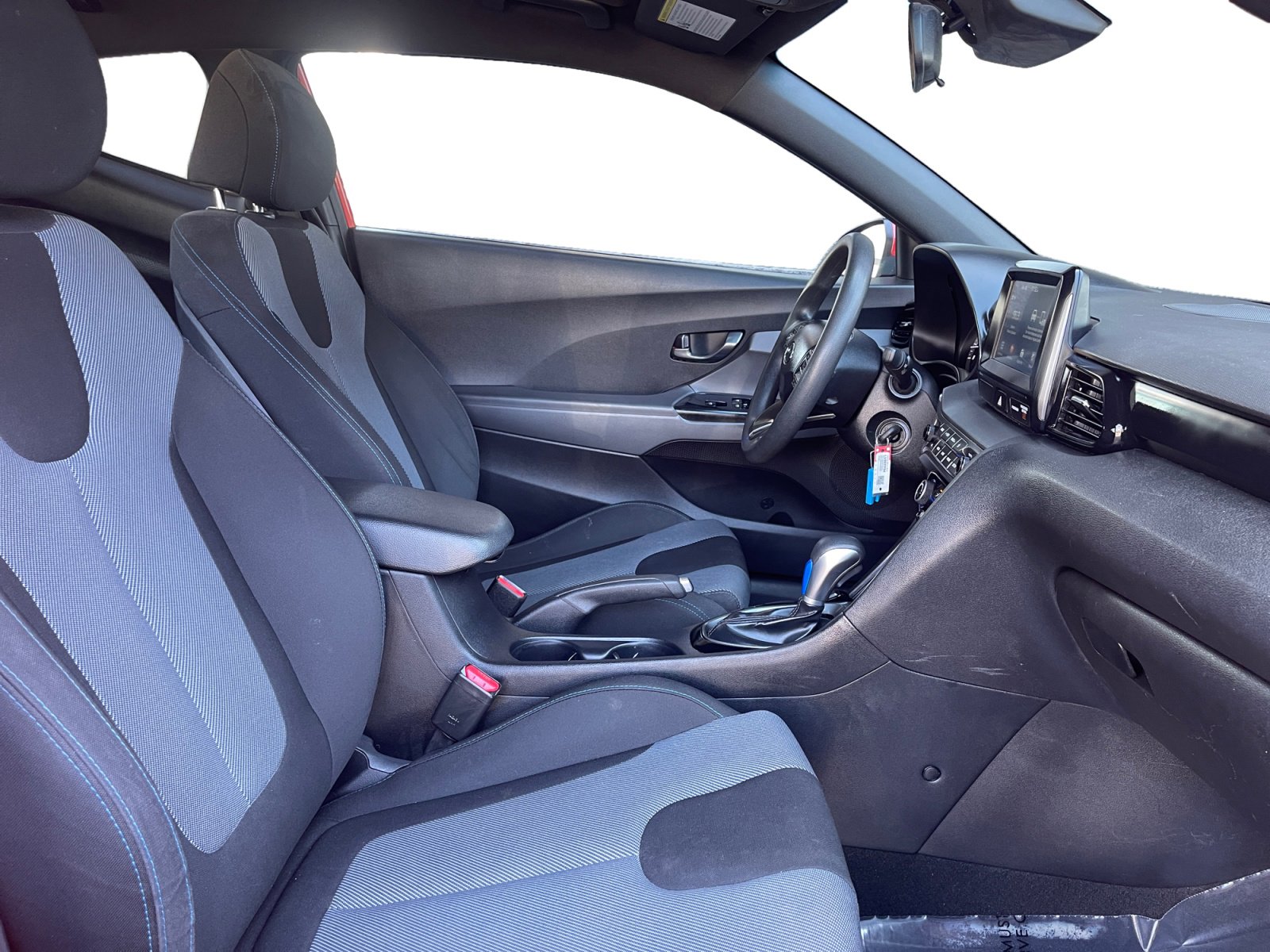 Used 2020 Hyundai Veloster 2.0 FWD image 15
