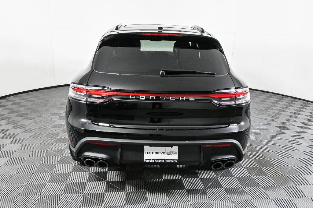 Certified 2026 Porsche Macan AWD/4WD image 31