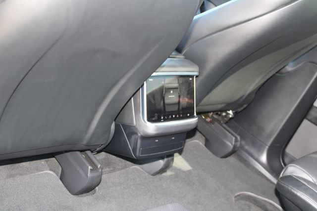 Used 2023 Tesla Model X Plaid image 33