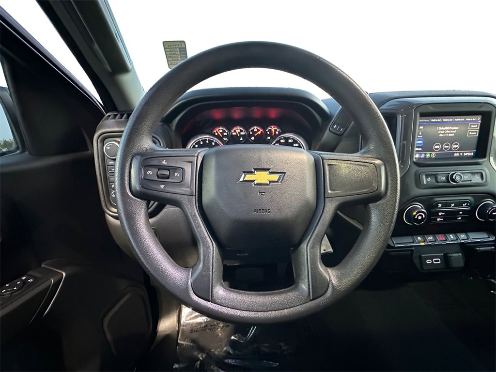 Used 2022 Chevrolet Silverado 1500 Custom image 12