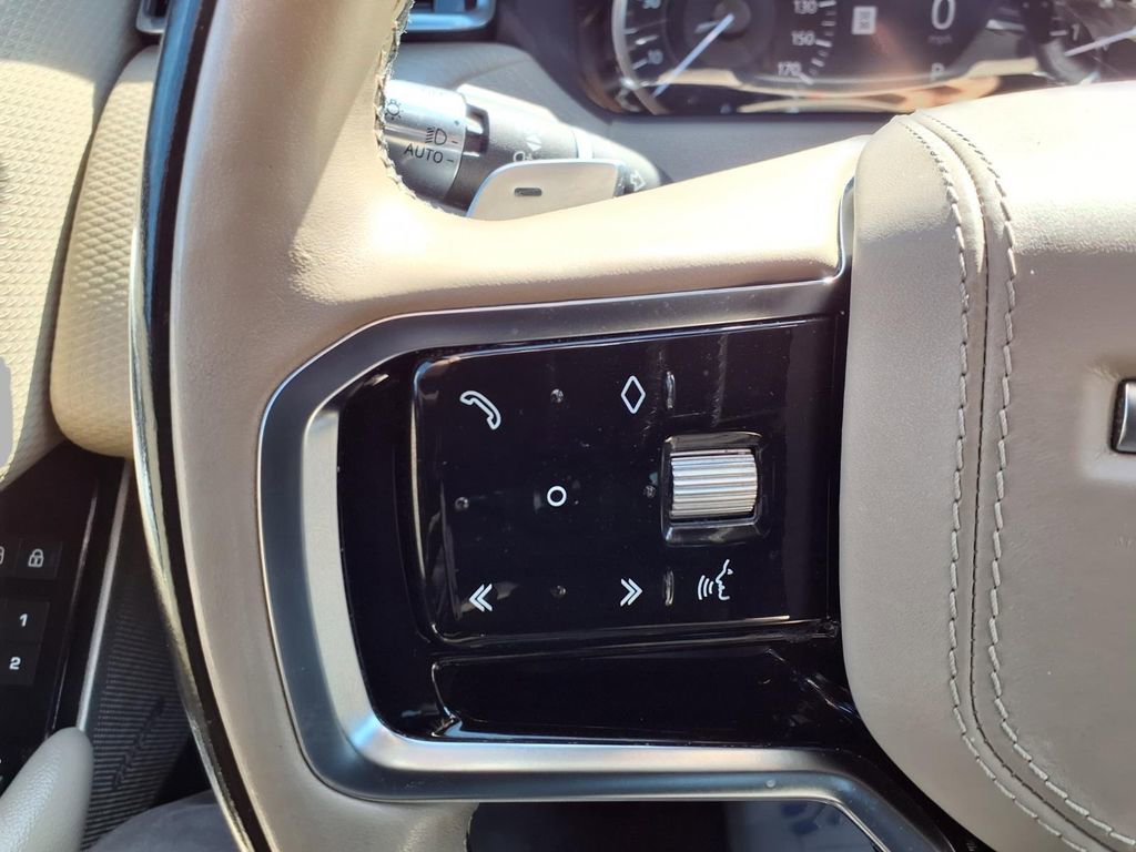 Used 2021 Land Rover Range Rover Velar R-Dynamic S image 12