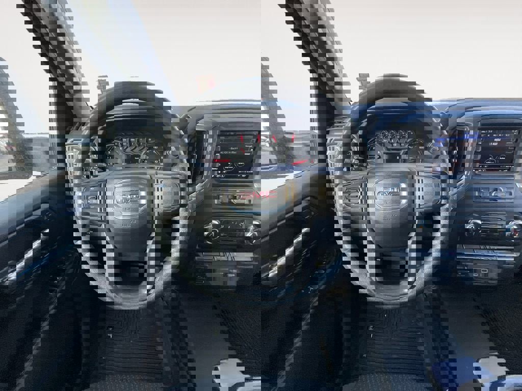 Used 2021 GMC Sierra 2500 4x4 Crew Cab w/ Convenience Package image 12
