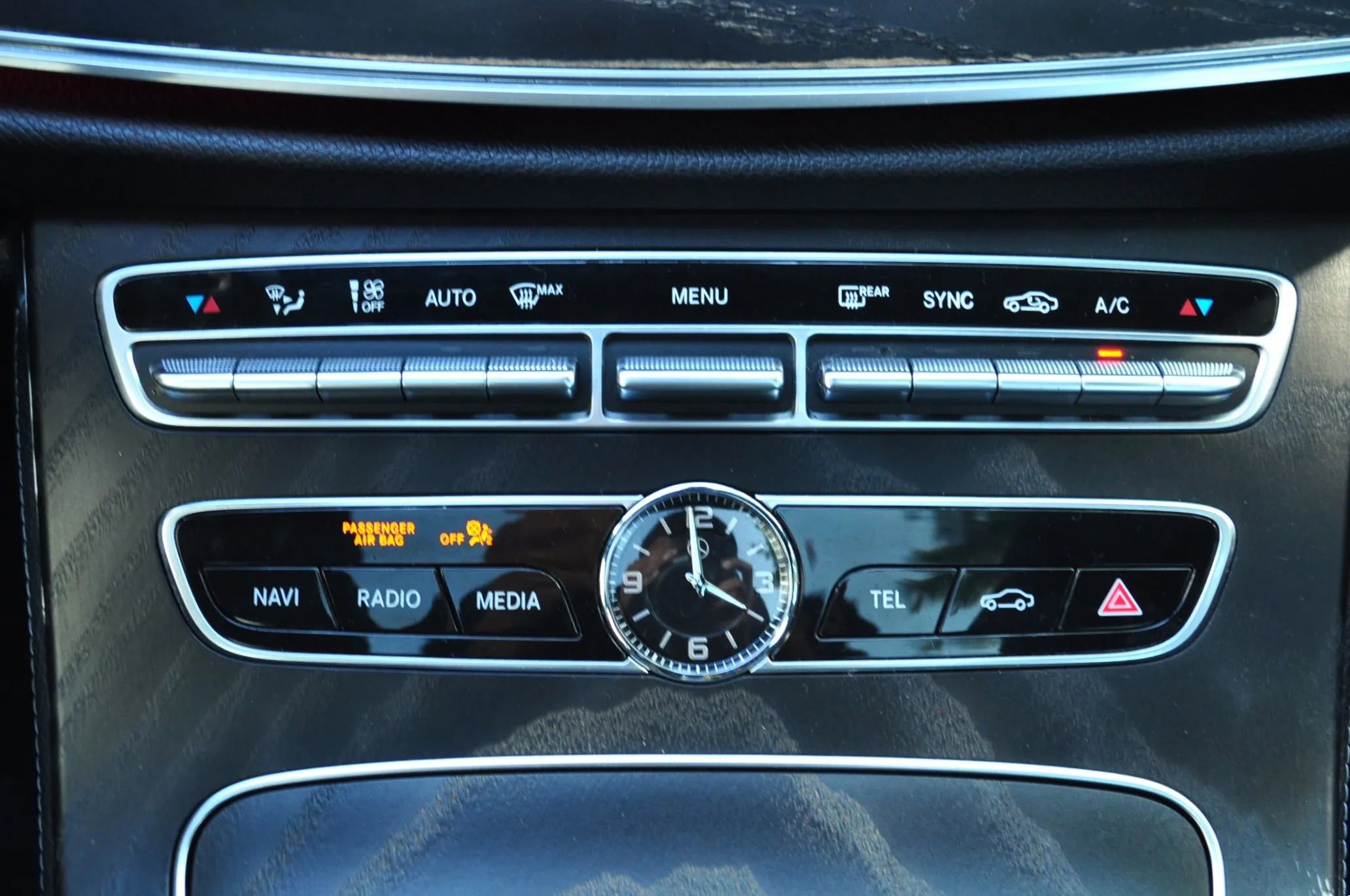 Used 2018 Mercedes-Benz E 300 4MATIC w/ Premium 1 Package image 20