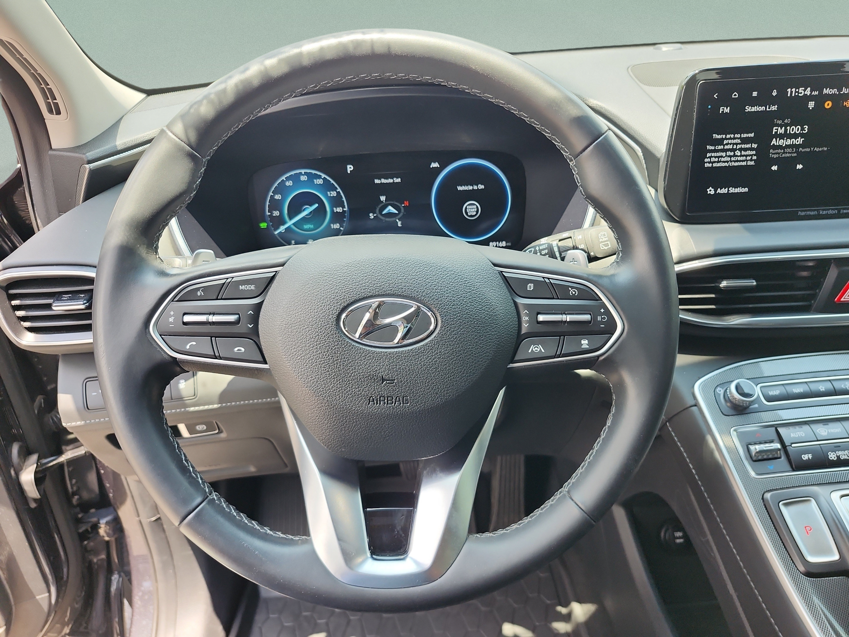 Used 2023 Hyundai Santa Fe SEL Premium AWD/4WD image 9