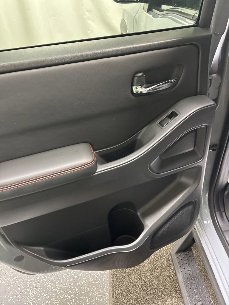 Used 2024 Nissan Frontier PRO-4X w/ Technology Package image 22