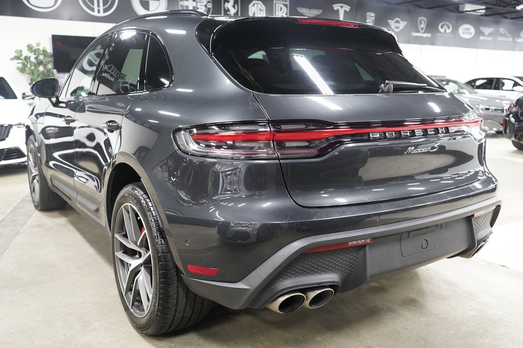 Used 2023 Porsche Macan S AWD/4WD image 3
