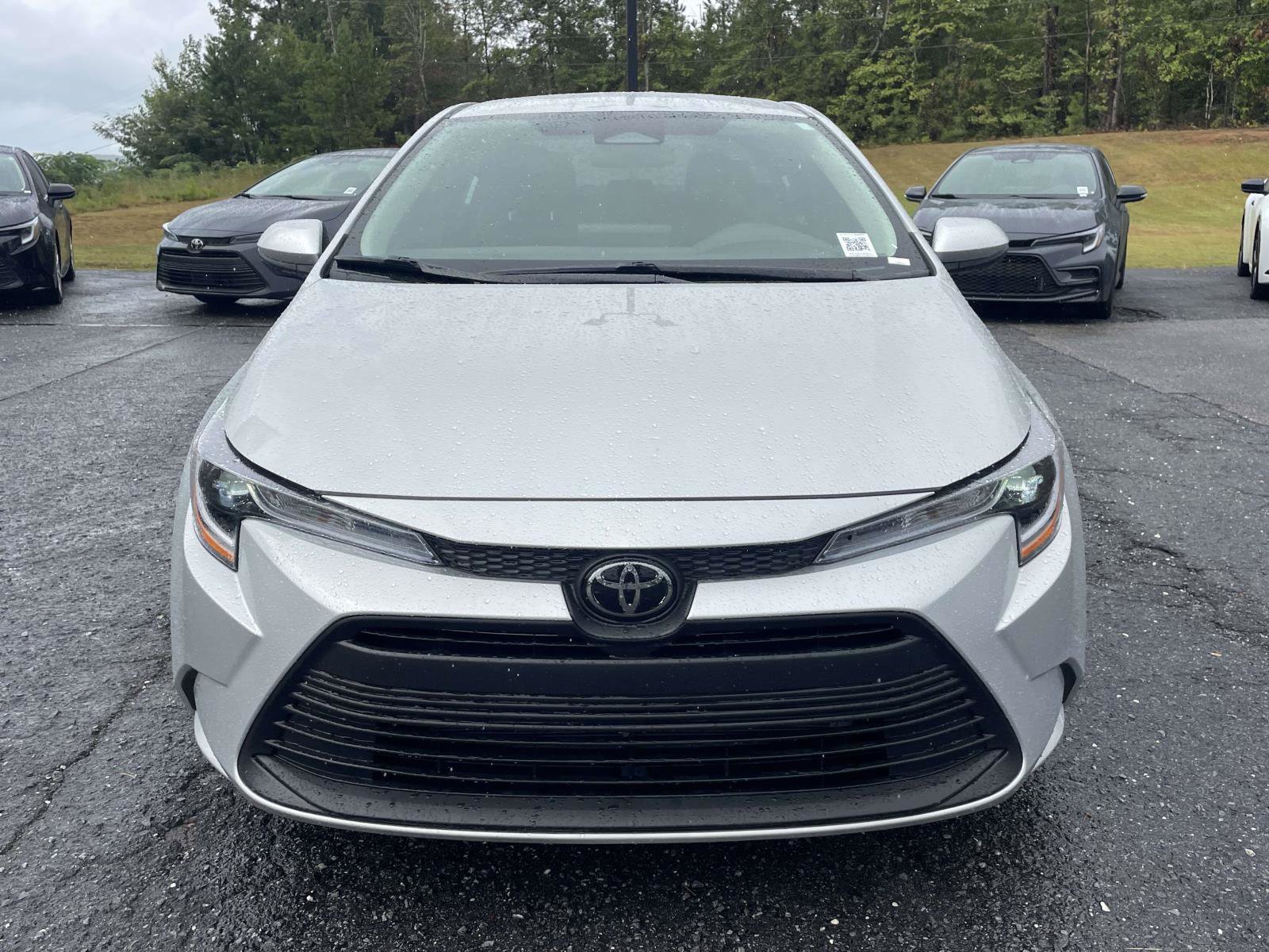Used 2026 Toyota Corolla LE FWD image 6