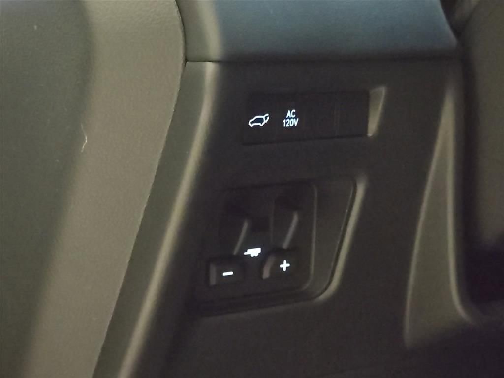 New 2025 Lexus LX 700h Luxury image 18