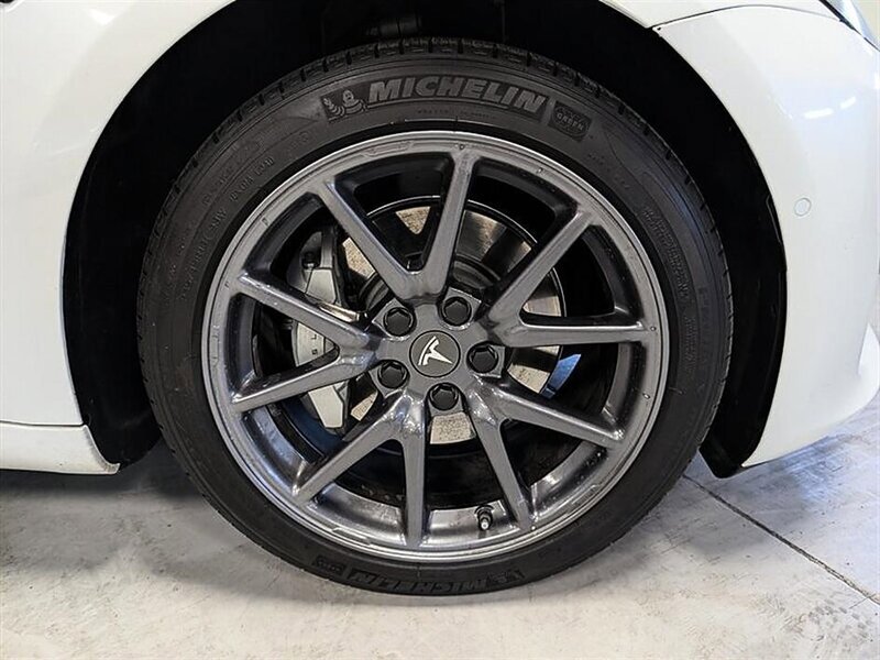 Used 2019 Tesla Model 3 Long Range AWD/4WD image 12