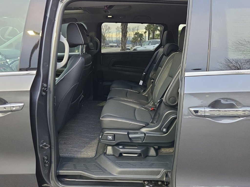 Used 2024 Honda Odyssey Elite image 5