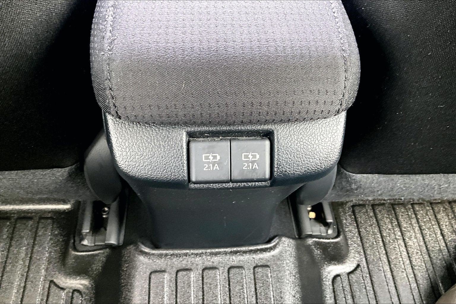 Used 2019 Toyota Prius LE FWD image 30