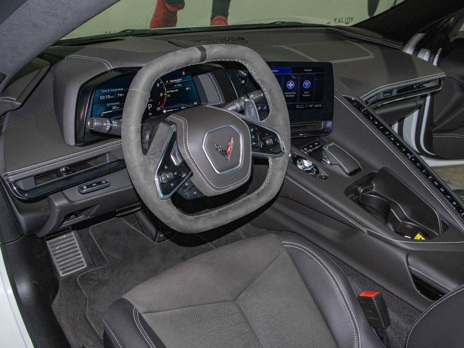 Used 2023 Chevrolet Corvette Stingray Premium Conv w/ Z51 Performance Package RWD image 5