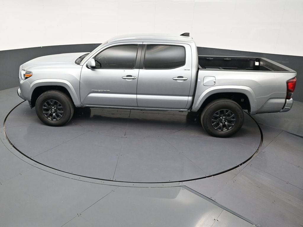 Used 2023 Toyota Tacoma SR5 RWD image 13