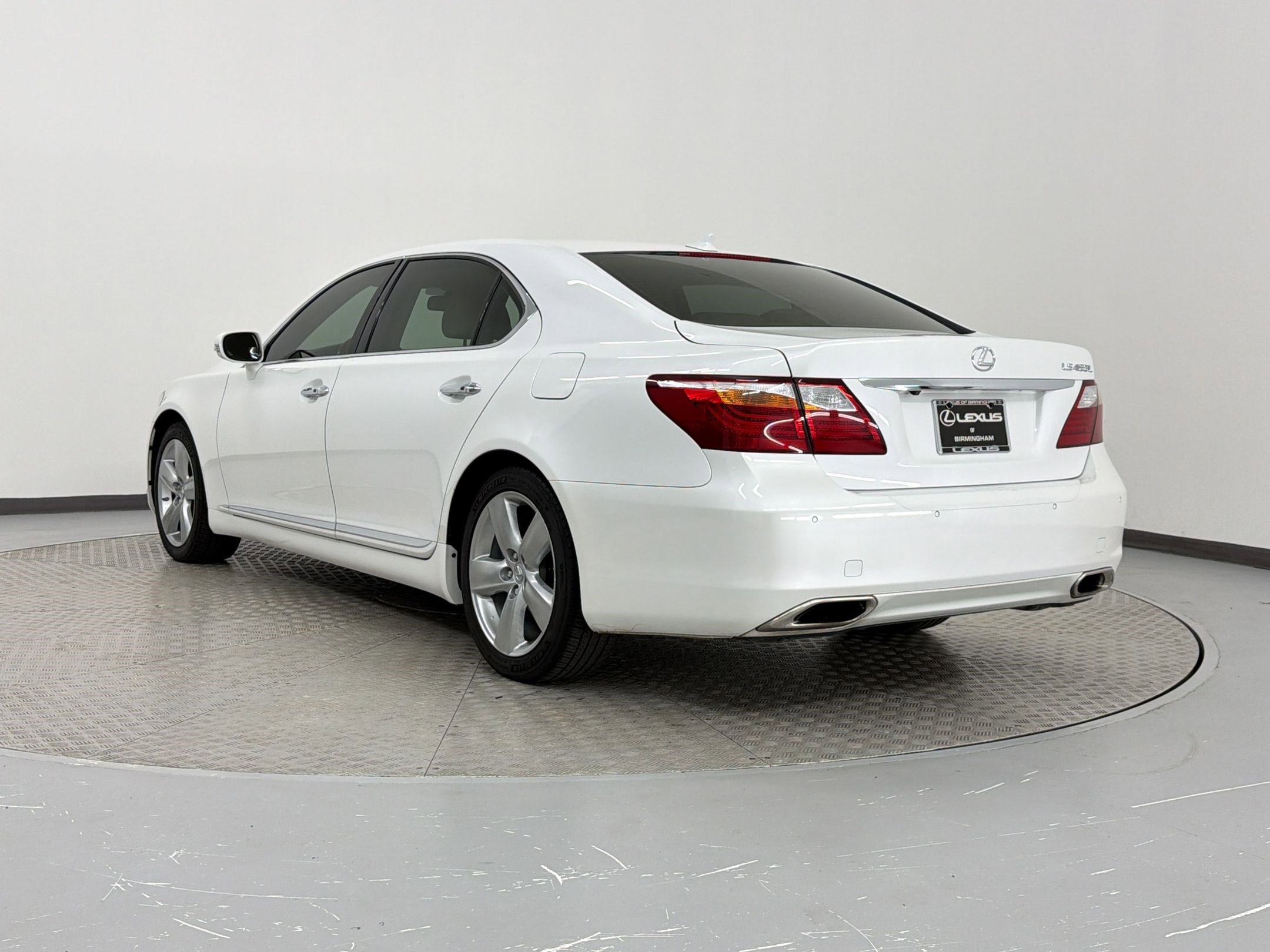 Used 2012 Lexus LS 460 L w/ Rear Seat Upgrade Pkg RWD image 3