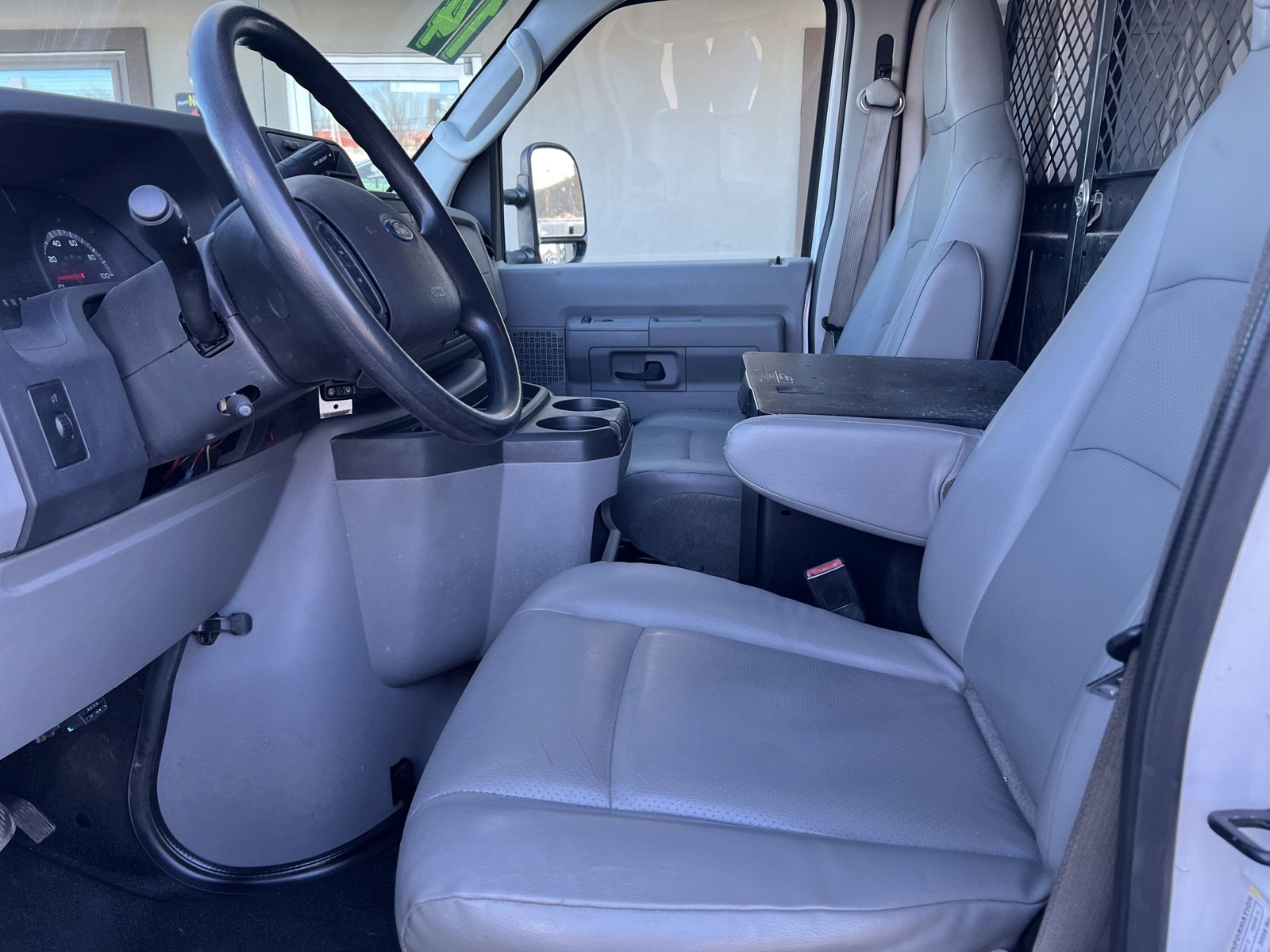 Used 2014 Ford E-350 and Econoline 350 Super Duty w/ Power Group image 14