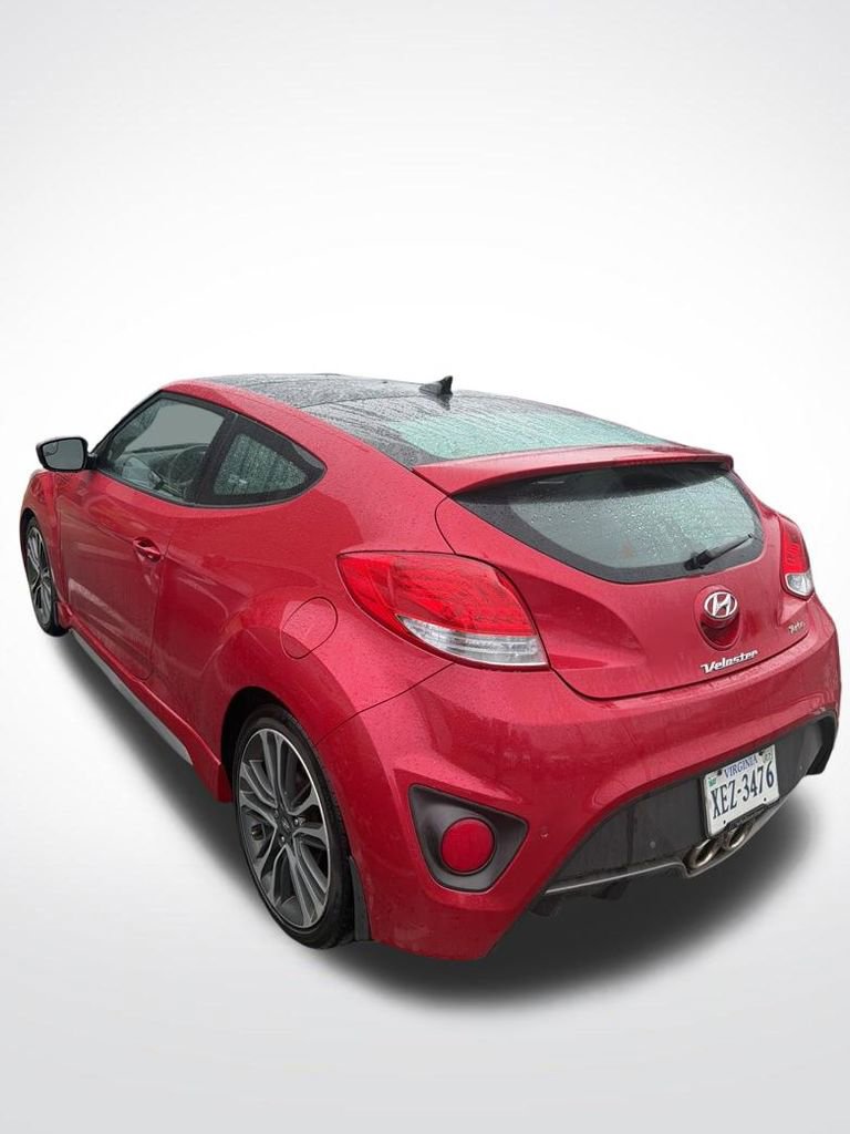 Used 2016 Hyundai Veloster Turbo w/ Option Group 04 FWD image 4