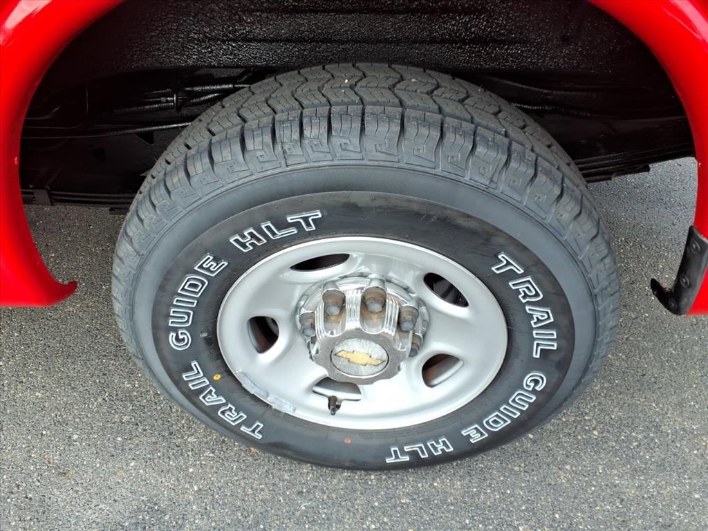 Used 2019 Chevrolet Express 2500 LS w/ Driver Convenience Package image 17