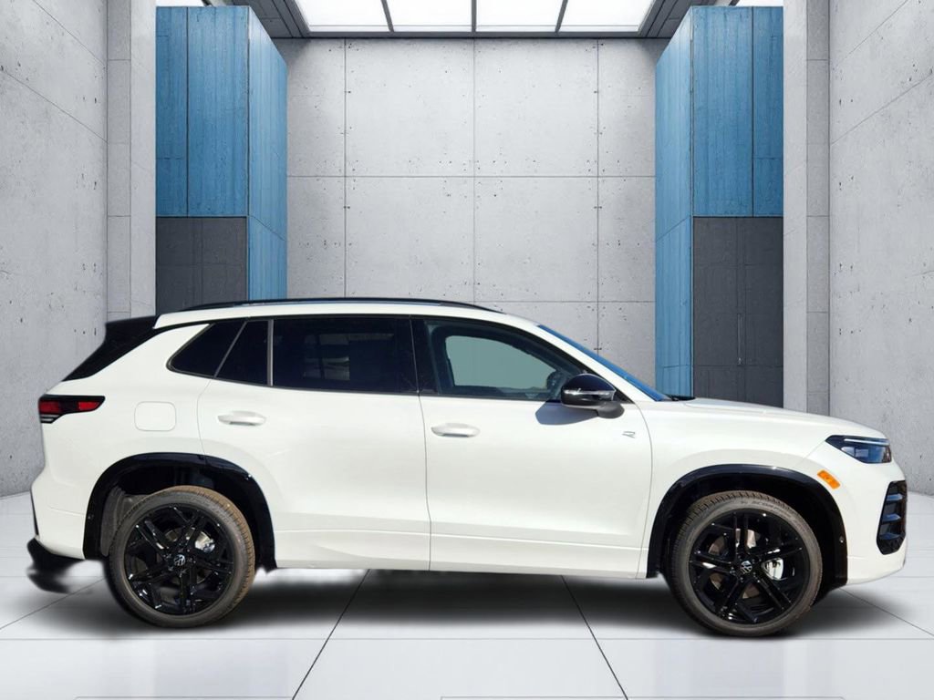 New 2026 Volkswagen Tiguan SE R-Line image 23