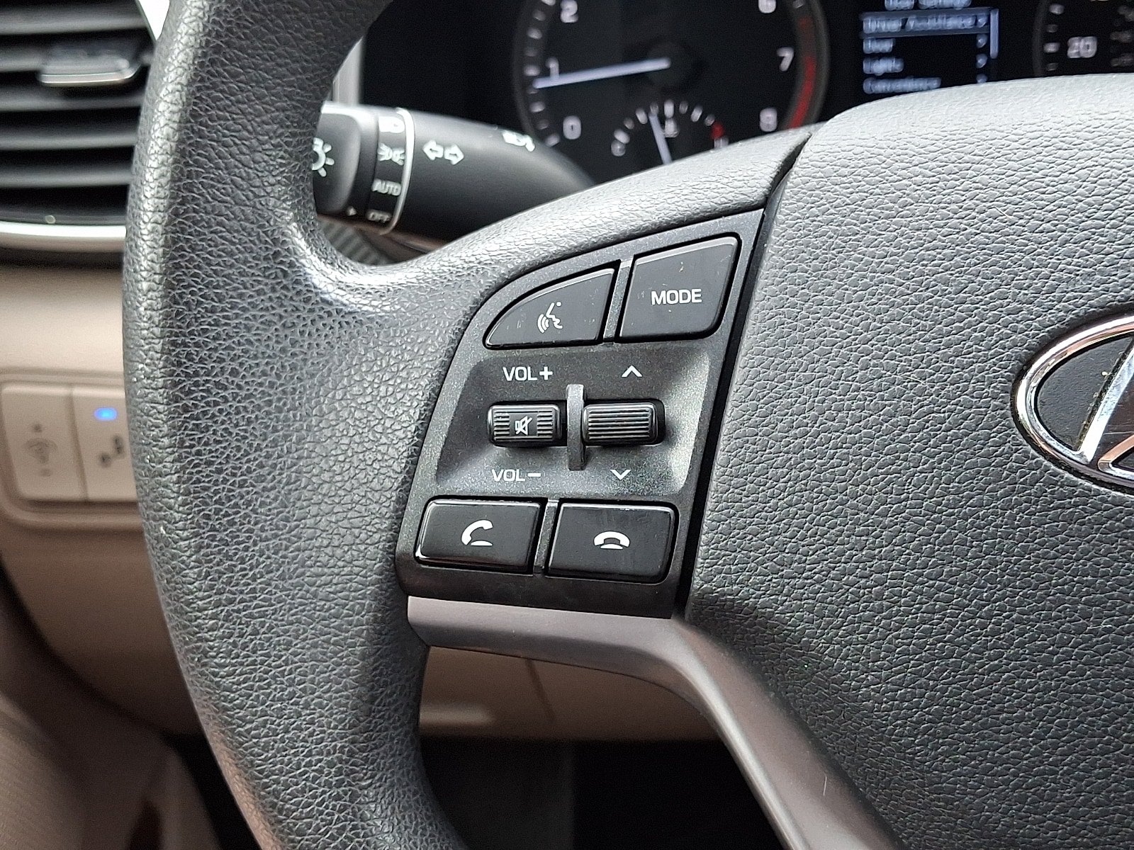 Used 2021 Hyundai Tucson SEL w/ Winter Weather Package AWD/4WD image 20