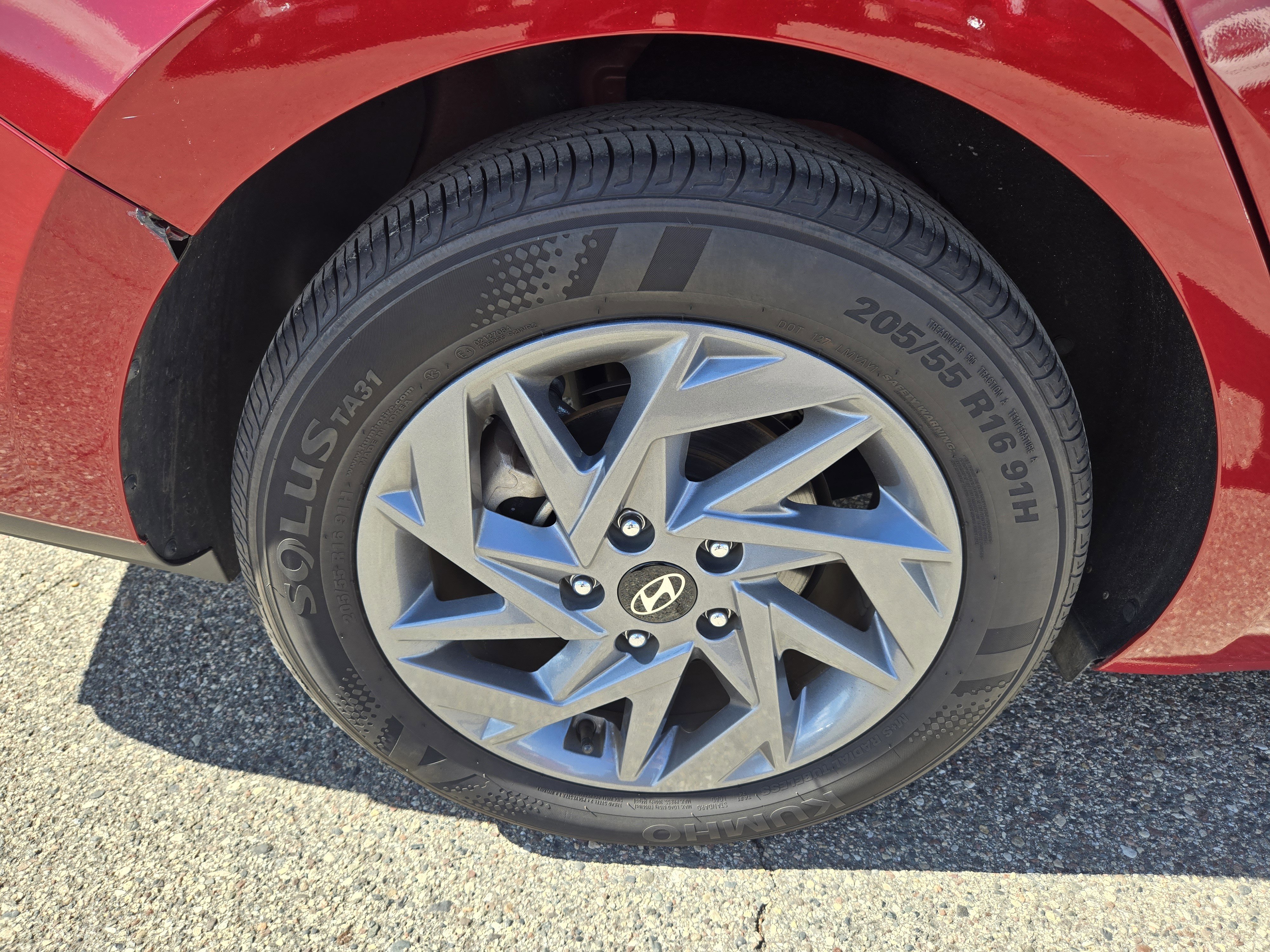 Used 2024 Hyundai Elantra SEL image 13