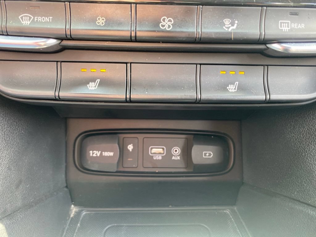 Used 2020 Hyundai Santa Fe SEL w/ Convenience + Premium Package AWD/4WD image 30