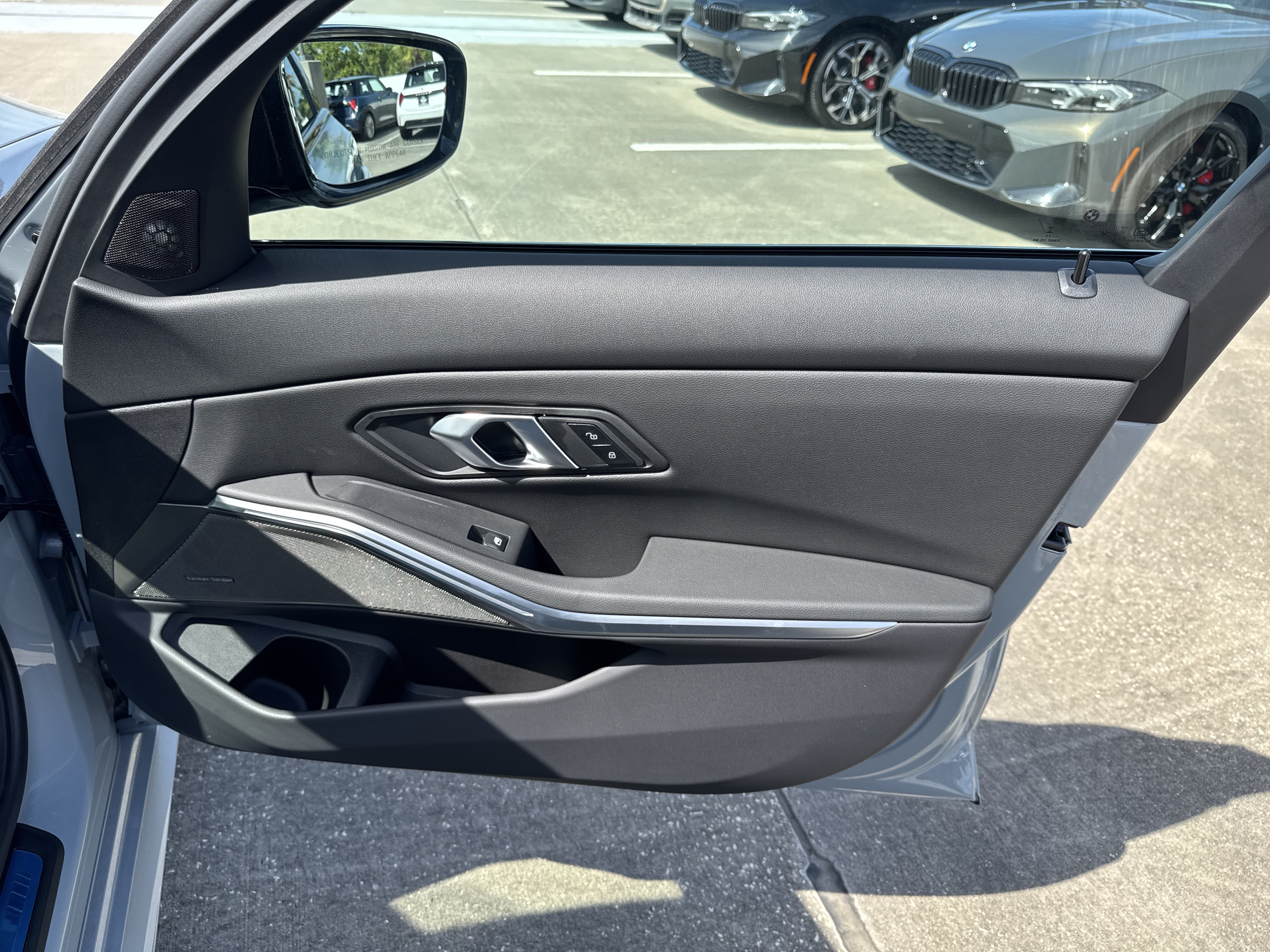New 2026 BMW 330i Sedan w/ M Sport Package RWD image 8