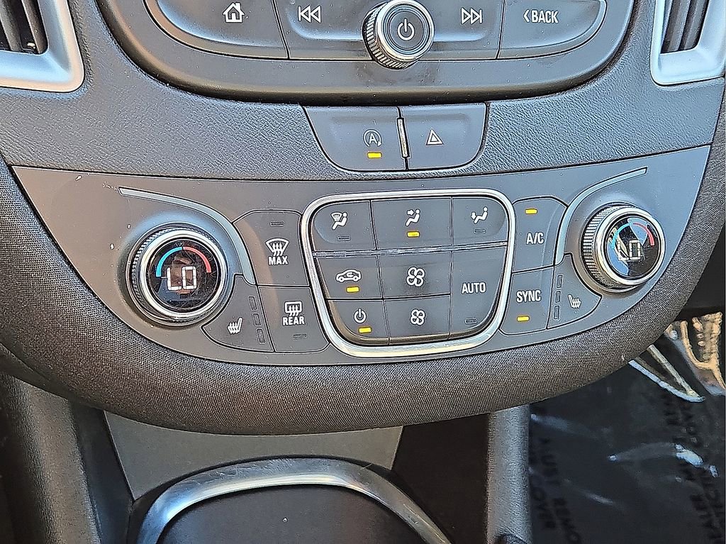 Used 2023 Chevrolet Malibu LT image 29