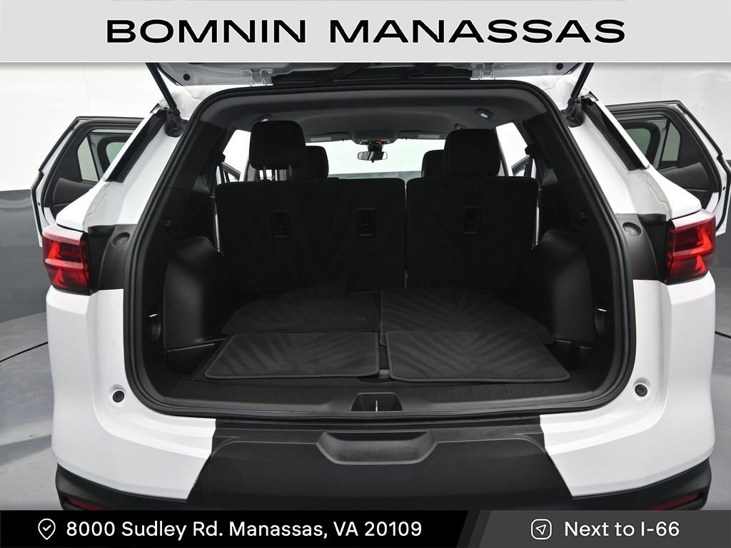 Used 2023 Chevrolet Blazer LT image 11