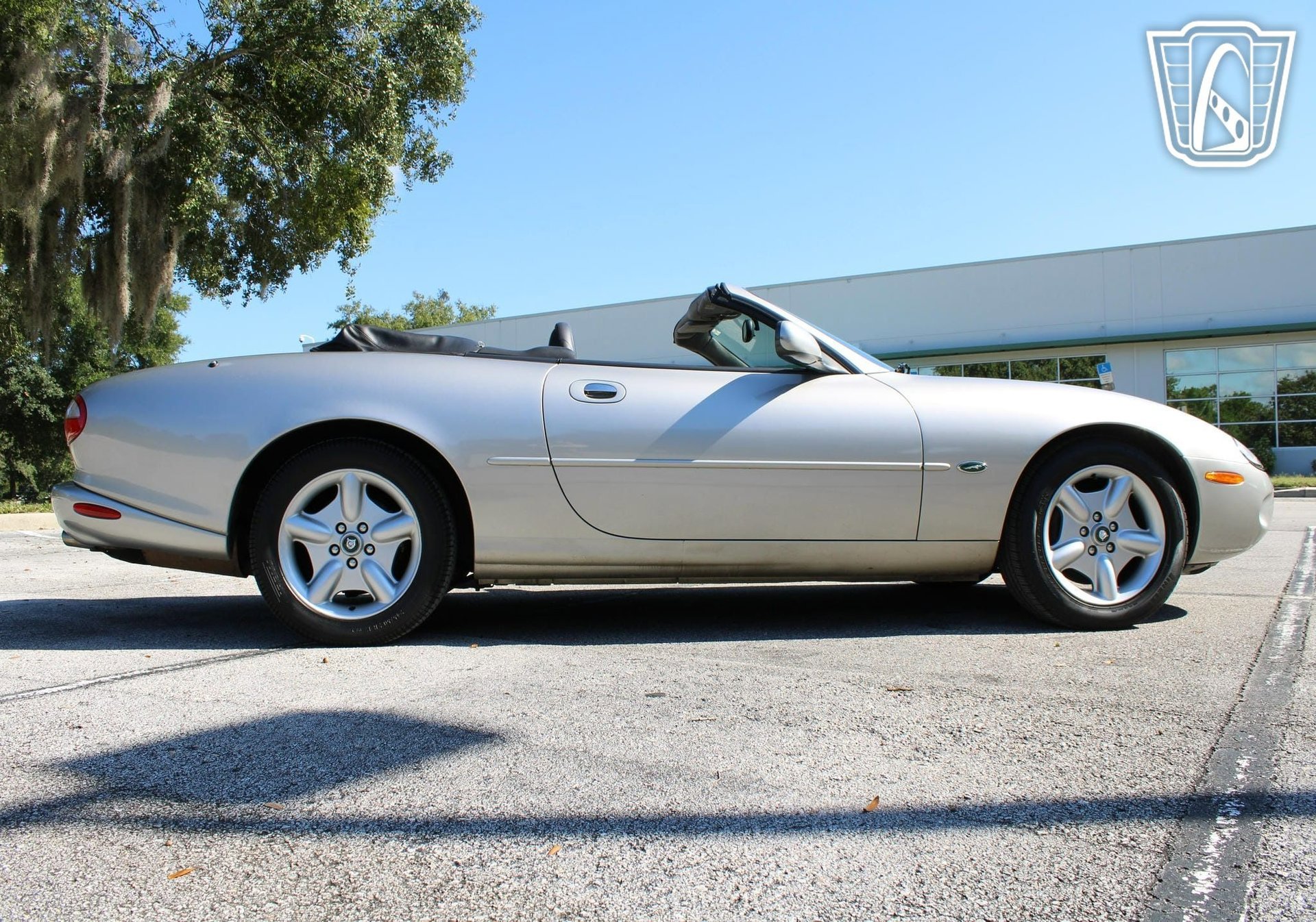 Used 1999 Jaguar XK8 Convertible image 24
