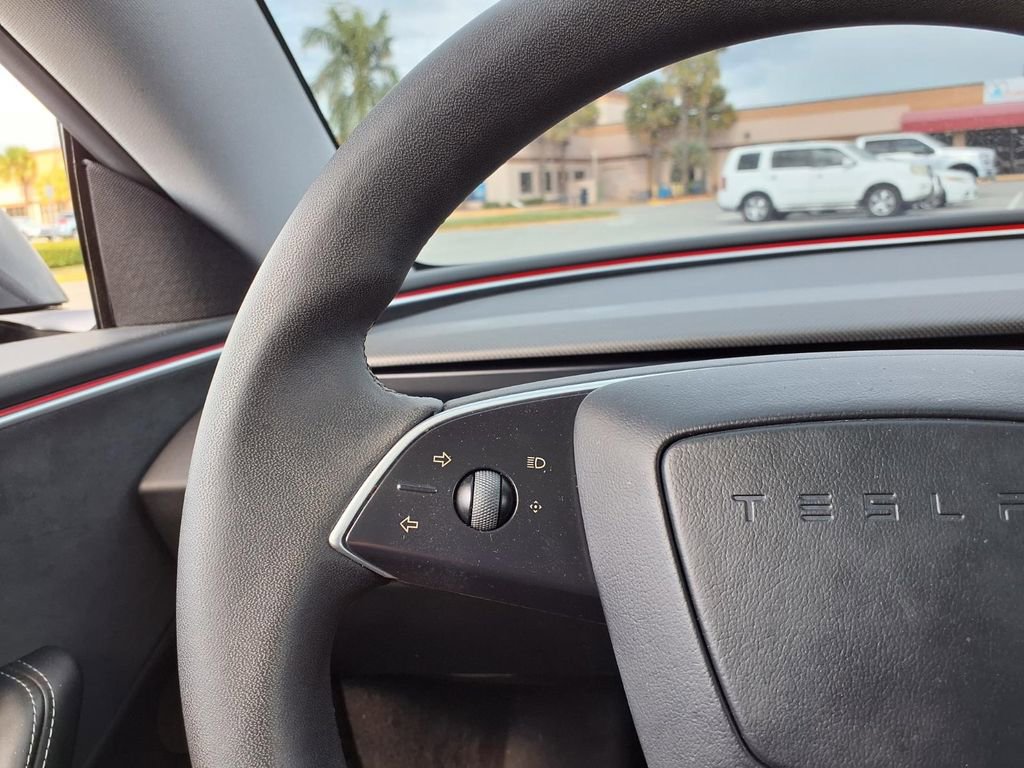 Used 2025 Tesla Model 3 Performance image 35