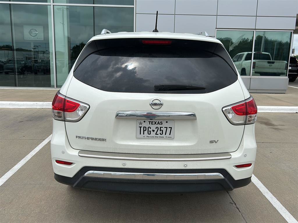 Used 2016 Nissan Pathfinder SV FWD image 15