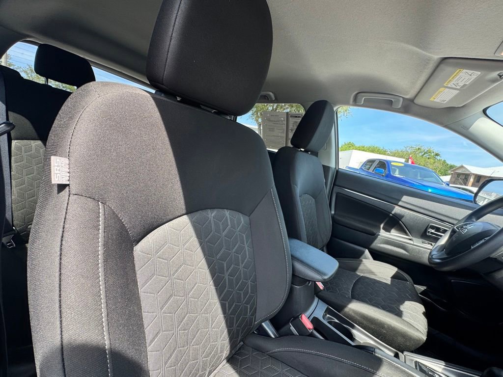 Used 2023 Mitsubishi Outlander Sport ES AWD/4WD image 30