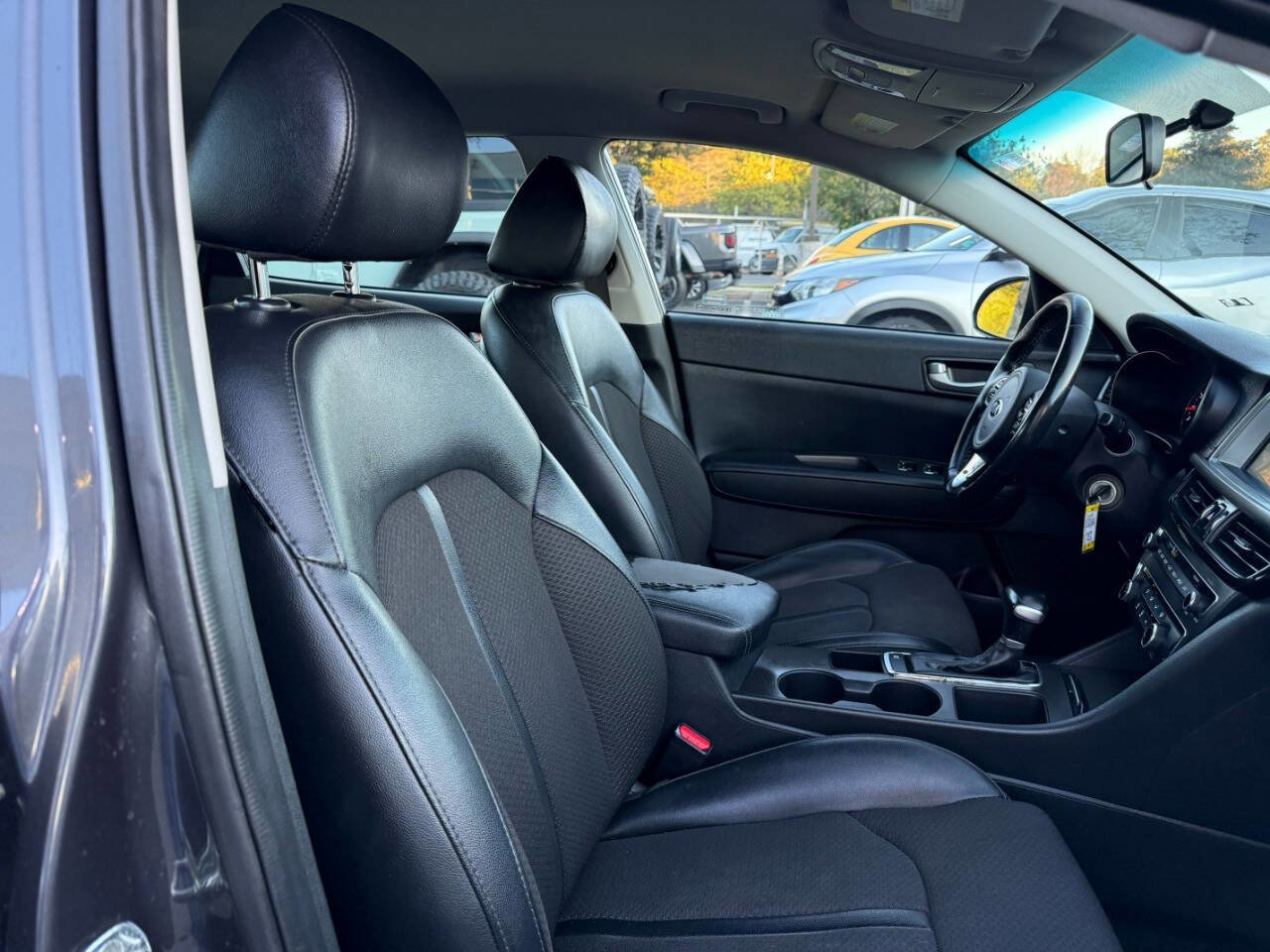 Used 2018 Kia Optima S image 30