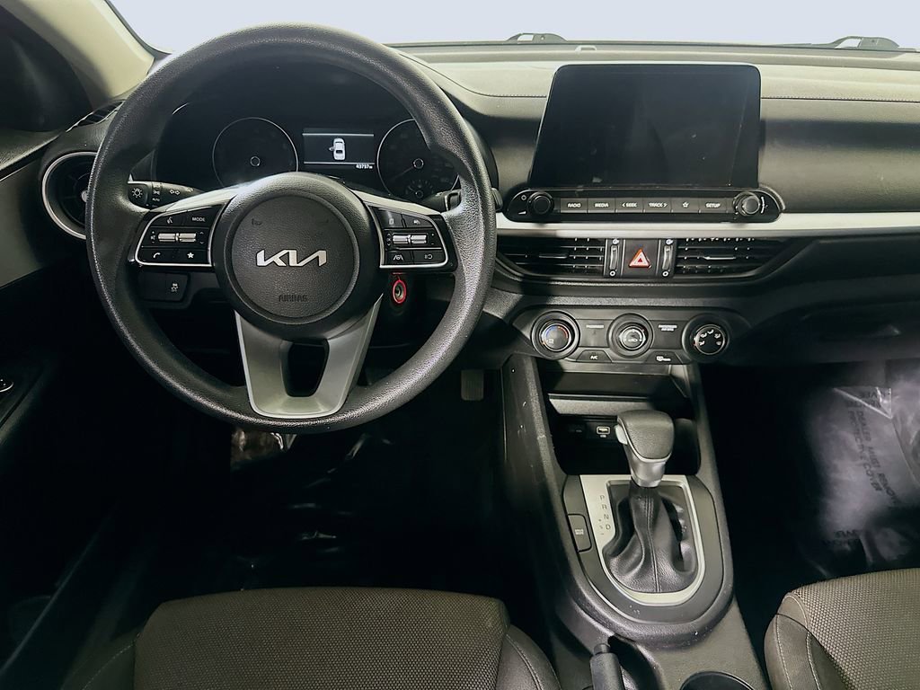 Used 2023 Kia Forte LXS image 17